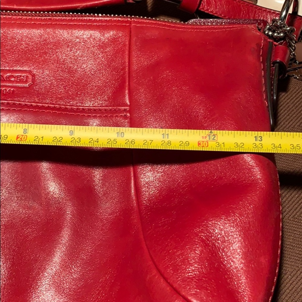 Coach leather shoulder bag w/3 charms amazing/rare - Picture 14 of 16